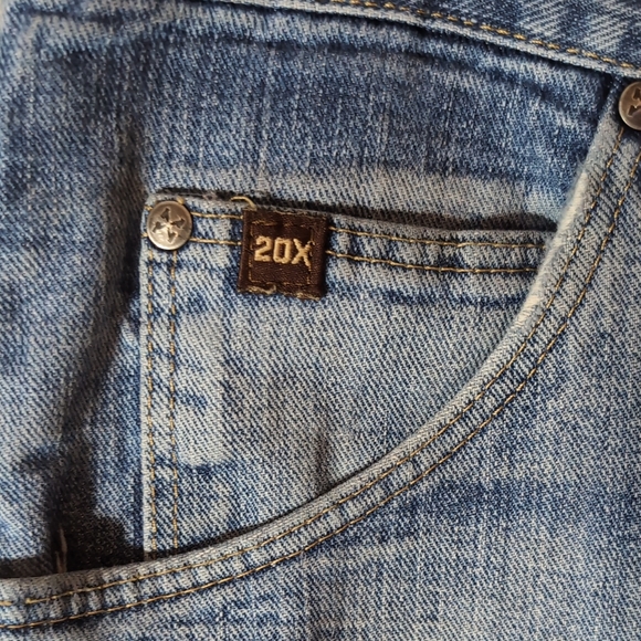 Wrangler 20X Relaxed Fit Light Blue Jeans - Picture 4 of 8